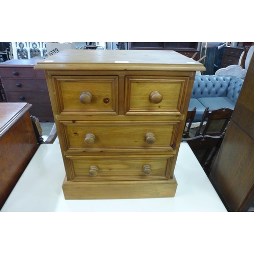 179 - A small pine chest of drawers