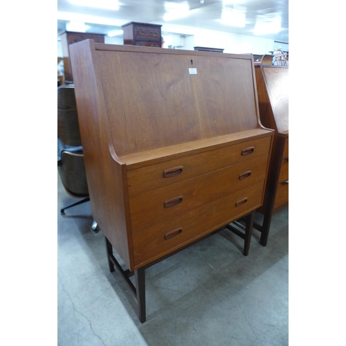 54 - A Danish teak bureau