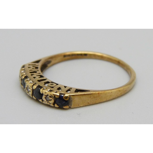 1006 - A 9ct gold sapphire and diamond 'No. 1 Mum' ring, 1.4g, M