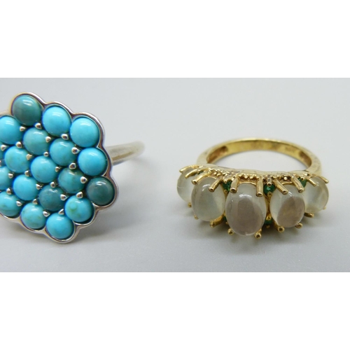 1045 - A silver and moonstone ring and two silver and turquoise rings