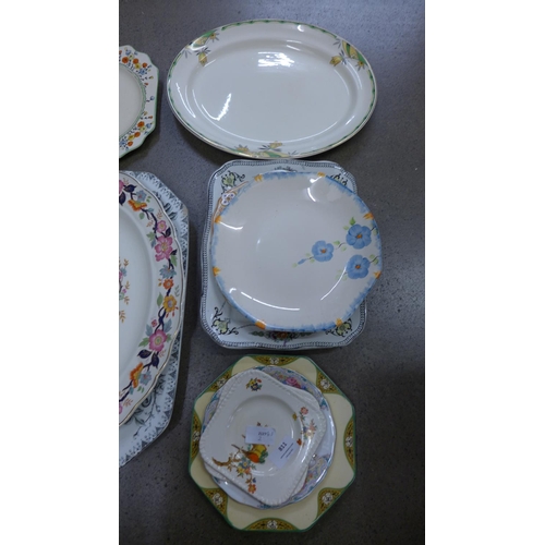 811 - A collection of decorative meat plates, serving plates and other plates **PLEASE NOTE THIS LOT IS NO... 