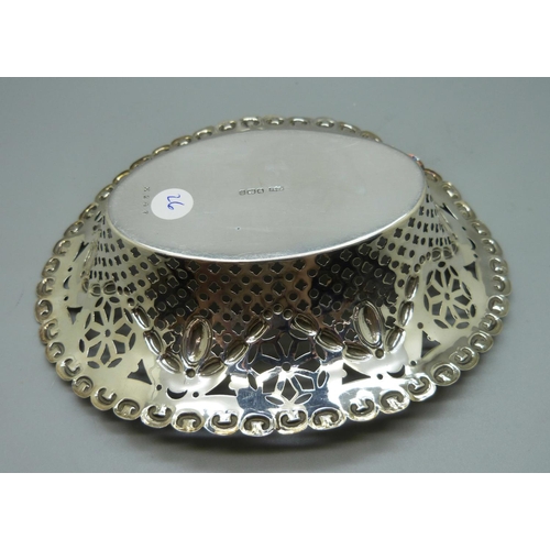 831 - A silver pierced and embossed oval dish, Sheffield 1910, 95g