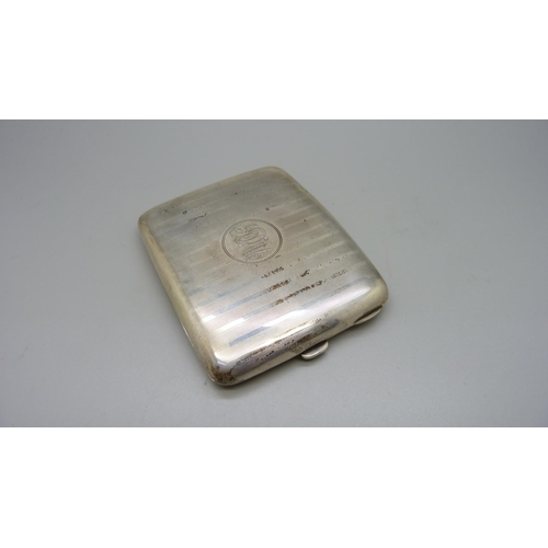 842 - A silver cigarette case, 133g