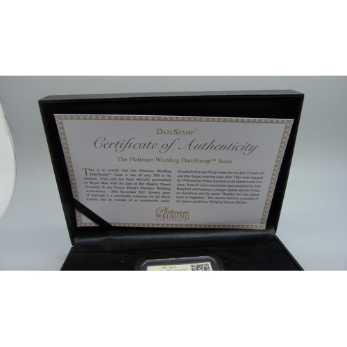 865 - A 1947-2017 Platinum Wedding DateStamp Issue £5 coin, cased with certificate