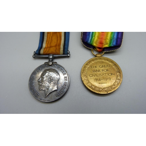 907 - A pair of WWI medals to SE-17045 Pte. S Williamson Army Veterinary Corps