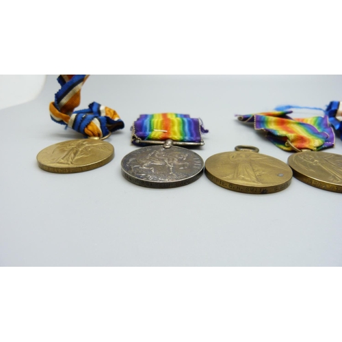 925 - Five WWI medals to; 60843 GJ Owen Welsh R, WT4-037171 Pte. WJ Jones, Victory medals to 59886 Pte. J ... 