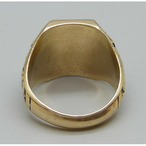 998 - A 1970's American 10K gold Pasco High graduation ring 17.8g, W