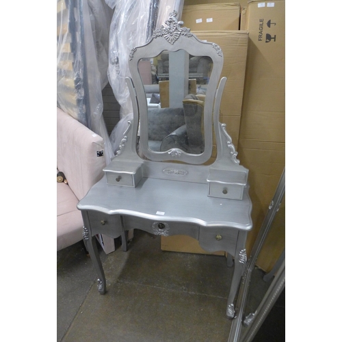 1416 - A silver dressing table