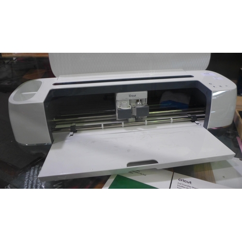 3104 - Cricut Maker Ultimate Cut Machine And Bundle   , Original RRP £345.99 + vat(251-202)    * This lot i... 