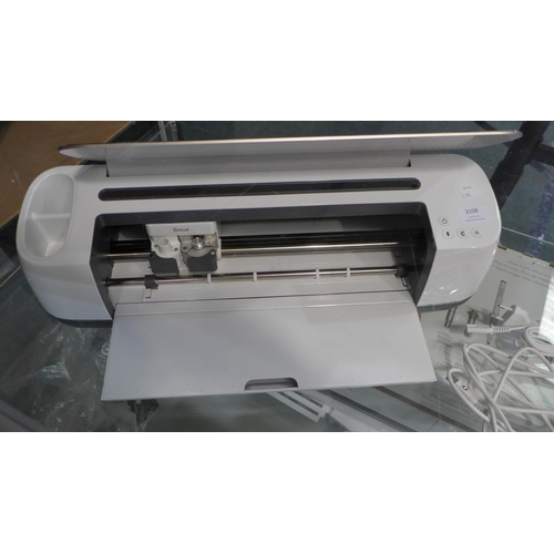 3108 - Cricut Maker Cutting Machine  , Original RRP £269.99 + vat(251-213)    * This lot is subject to vat