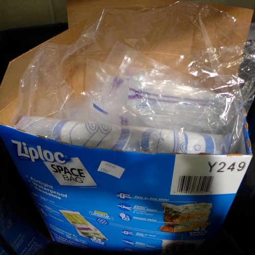 3130 - Tuff Crate 55 Litre and Ziploc Space Bags (250A -80/87)  * This lot is subject to vat