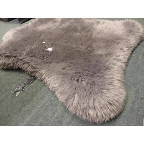 3163 - Mon Chateau Faux Fur Pet Bed  (253-151)  * This lot is subject to vat