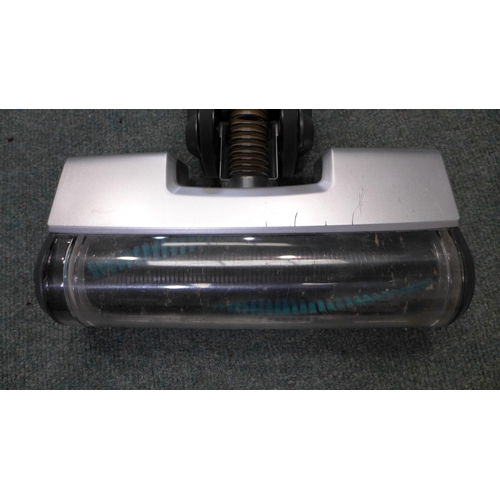 3189 - Bissell Cordless Stick Vacuum 2602B, Original RRP £199.99 + vat        (253-162)  * This lot is subj... 