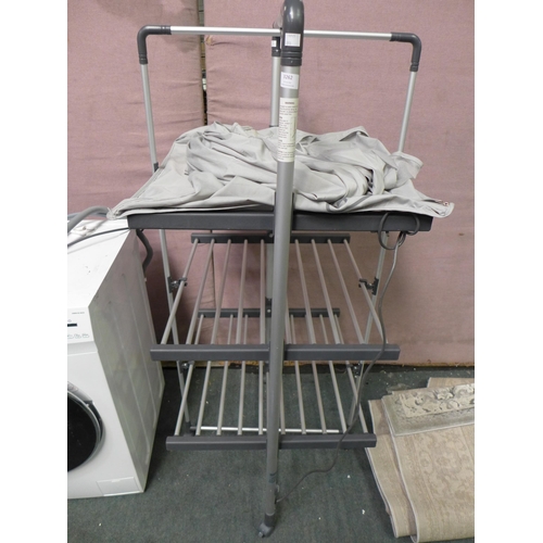 3262 - B&D Heated Tower Airer     (253-95)  * This lot is subject to vat