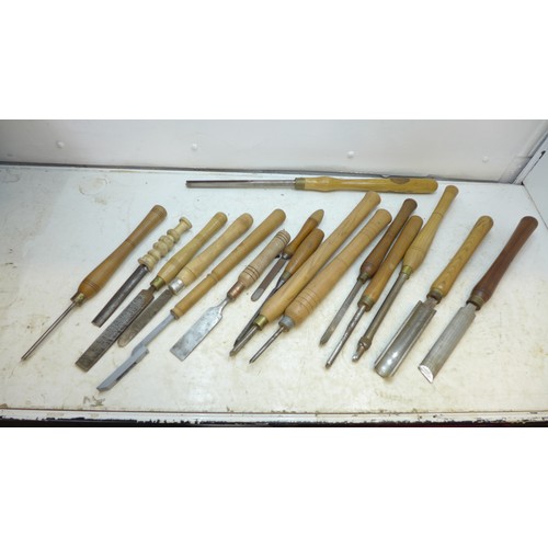 2147 - Approximately fourteen full size professional carving/lathing chisels