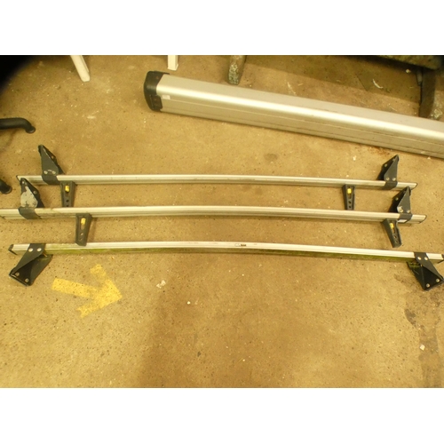 2384 - Ford Transit roof bars