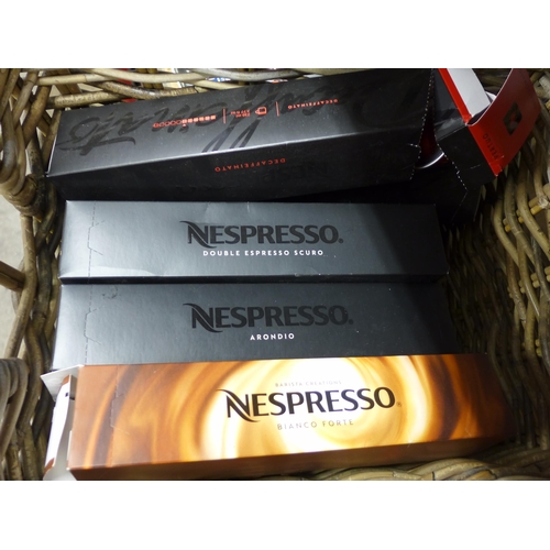 2252 - Nespresso machine - W and 7 boxes of mixed pods