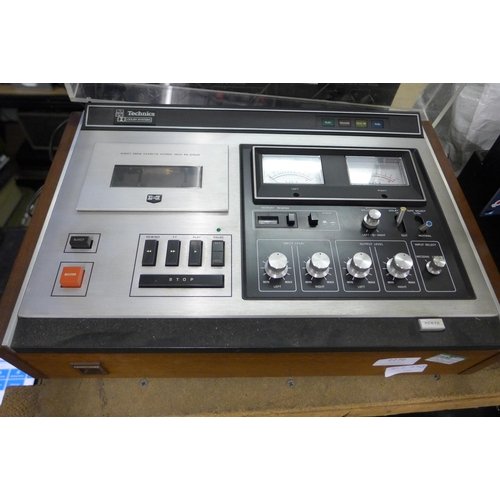 2276 - JVC video recorder and Technics cassette player