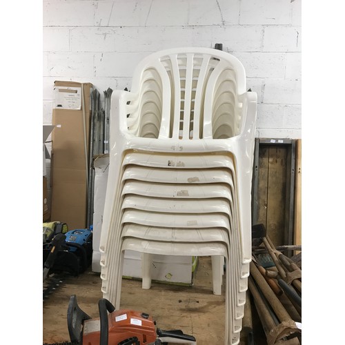 2376 - Eight garden chairs