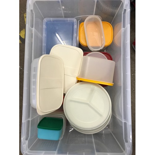 2079 - 2 large plastic containers of Tupperware