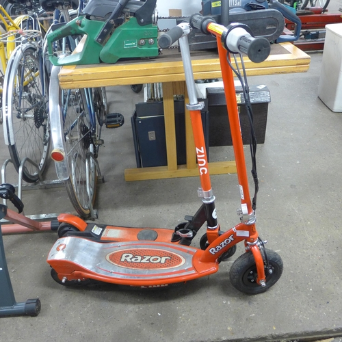 2101 - Razor & Zinc electric scooters with battery, no charger (Police repossession)