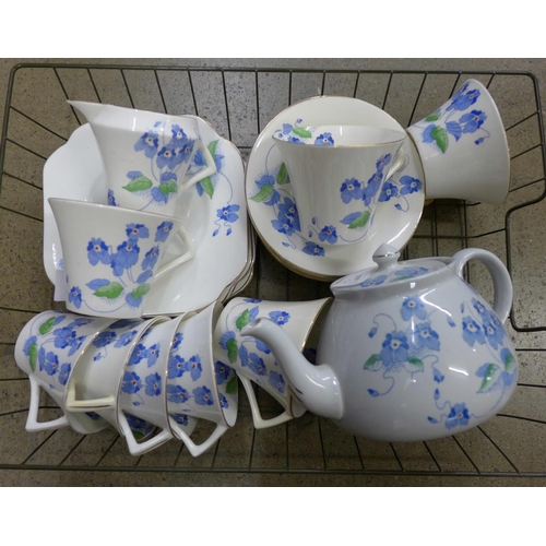 1143 - A Colclough six setting tea set **PLEASE NOTE THIS LOT IS NOT ELIGIBLE FOR POSTING AND PACKING**