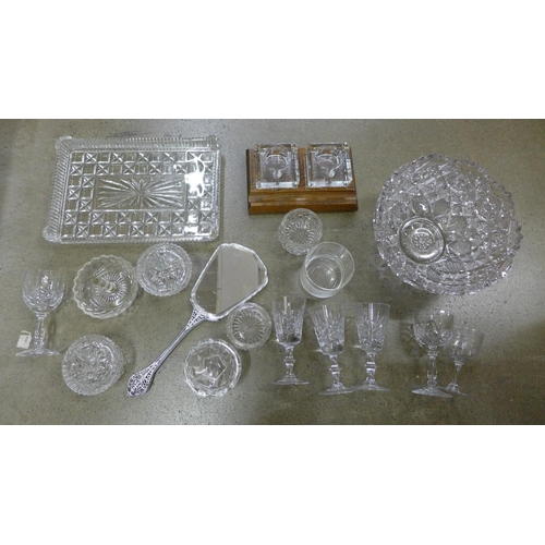 1144 - A collection of glassware including an inkwell set and fruit bowl **PLEASE NOTE THIS LOT IS NOT ELIG... 