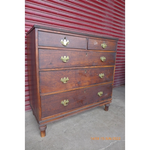 178c - A George III oak chest of drawers