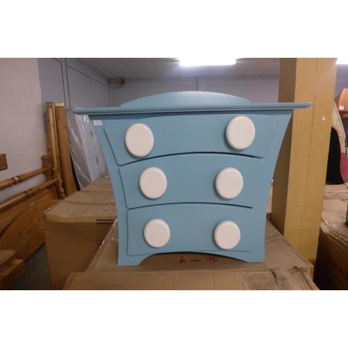 1637 - A Funky light blue and white three drawer chest of drawers