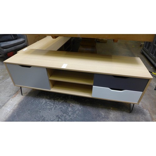 1660 - A Rainby large TV unit