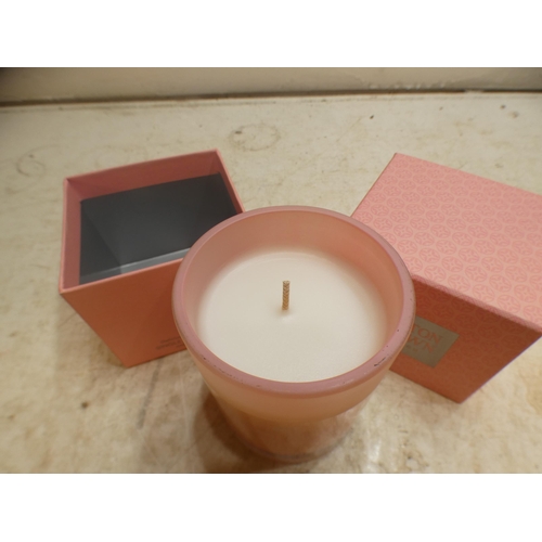 2178 - 18 Molton Brown rhubarb and rose single wick candles