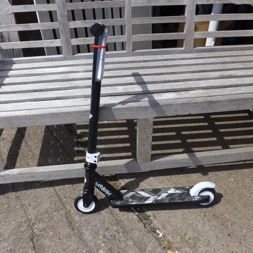 2090 - Stunted urban scooter, unused