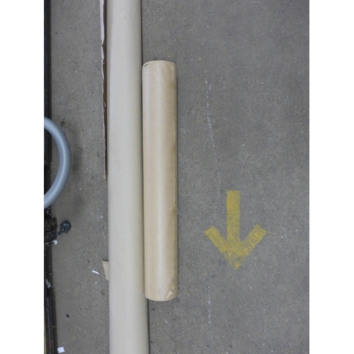 2143 - Roll of floor protection card and 1m x 20 brown packing roll of paper