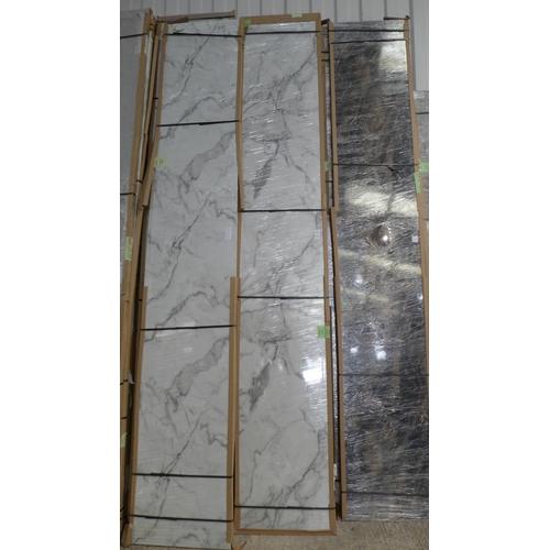 3212 - Worktop Calacatta Cloud Gloss - 3550x602x38   * This lot is subject to vat