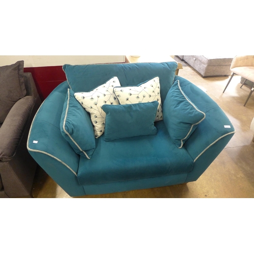 1514 - A teal plush and grey fabric piping loveseat