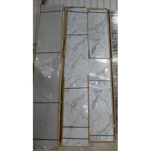 3215 - Worktop Calacatta Cloud Gloss - 3550x602x38   * This lot is subject to vat