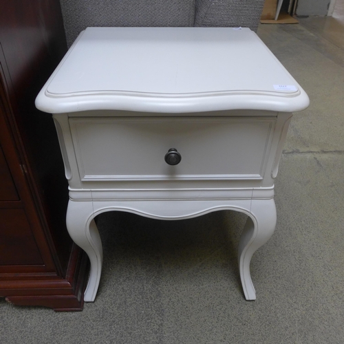 1627 - A white painted single drawer side table