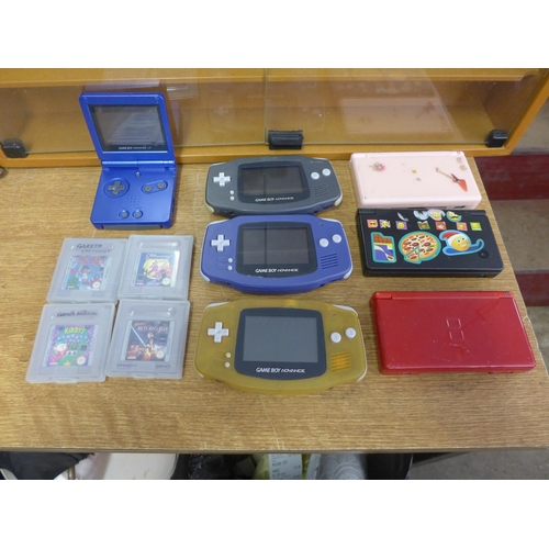 2223 - 7 Handheld Nintendo gaming consoles, 3 Game Boy Advance, 3 Nintendo DS & Game Boy SP with 11 assorte... 