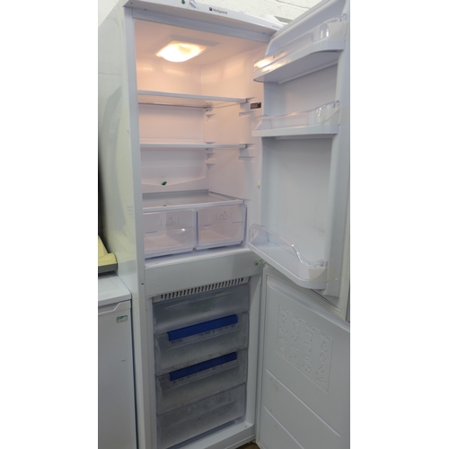 2270 - Hotpoint Aquarius 50/50 fridge freezer