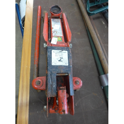 2298 - 1.5 ton garage trolley jack