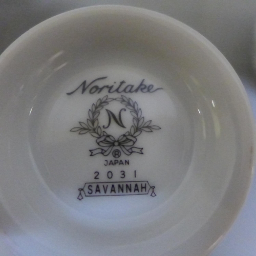 1205 - A Noritake Savannah tea set and a Royal Doulton Florinda dinner service **PLEASE NOTE THIS LOT IS NO... 