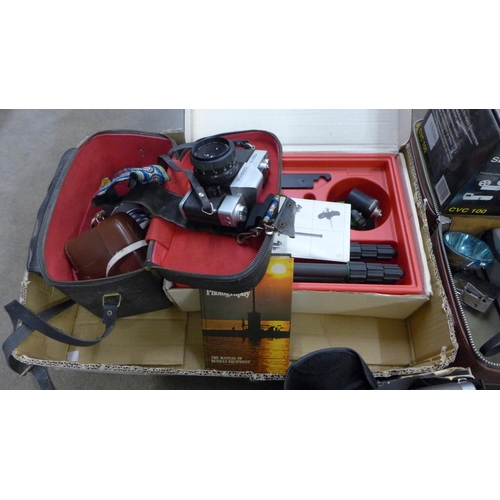 1165 - A box containing various camera equipment including a slide to video converter **PLEASE NOTE THIS LO... 