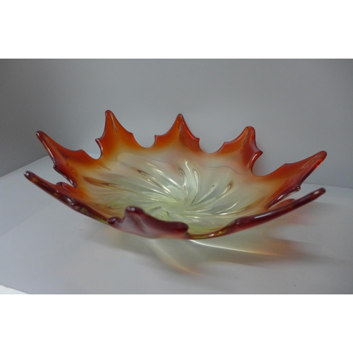 705 - An Art glass centrepiece, 38cm