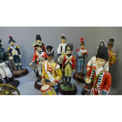 792 - A collection of military figures