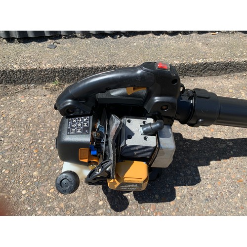 2119 - McCulloch GBV 322VX - petrol-driven leaf blower - Police repossession