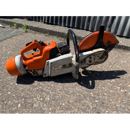 2117 - Stihl petrol-driven stone cutting saw - Police repossession