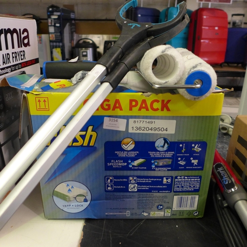 3154 - Flash Speedmop Starter Kit & Refills, Birdrock Grabber And Paint Rollers   (254-64,83)   * This lot ... 