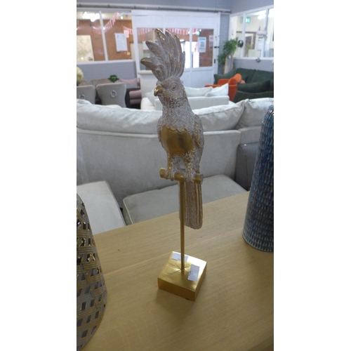 1399 - An ornamental parrot on a stand, H 51cms (63667907)   #