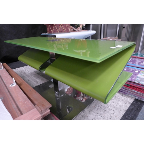 3505 - Green glass and chrome swivel coffee table