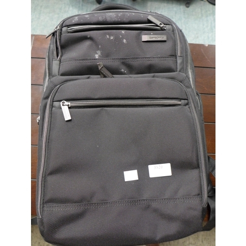 3526 - Samsonite Modern Utility Backpack     (254-387)   * This lot is subject to vat